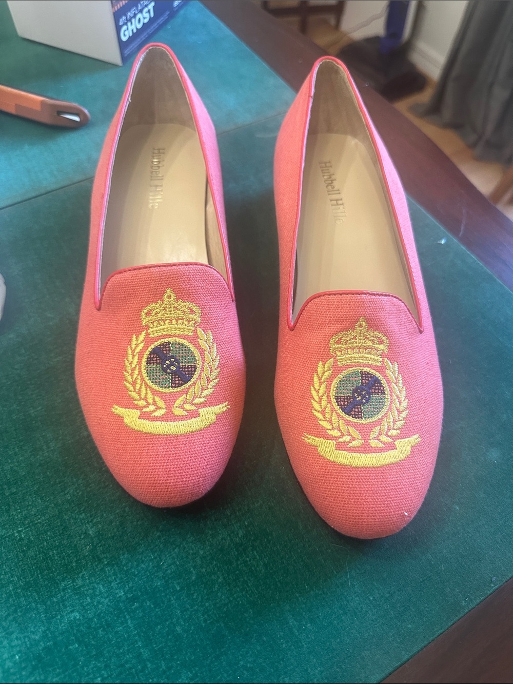 Coral Embroidered Crest Women's Smoking Slippers by